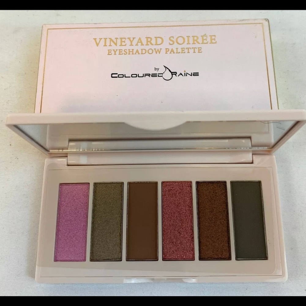 Eyeshadow palette